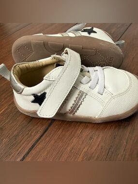 Toddler Size 8 Old Soles Sneakers